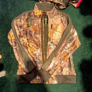 WOMEN’S Hunting UNDER ARMOUR CAMO BUNDLE 🦌